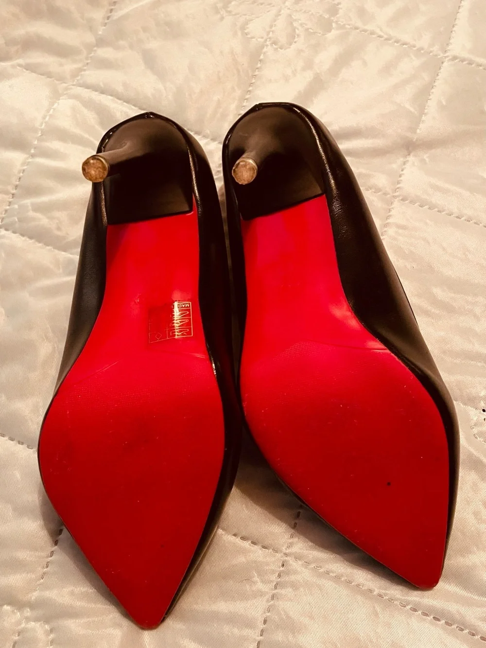 Elegant Black Pointed-Toe Heels